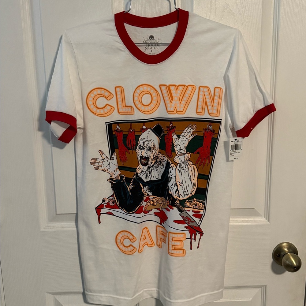 Universal Halloween Horror Nights HHN Terrifier Clown Cafe Shirt Small NWT